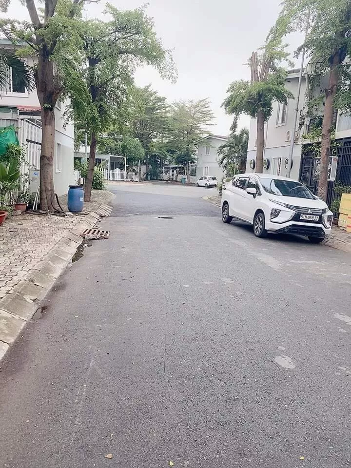 CHUYỂN CHỖ Ở CẦN BÁN NHÀ PHỐ VƯỜN TRONG KHU DÂN CƯ EHOME 4, VĨNH PHÚ, BÌNH DƯƠNG