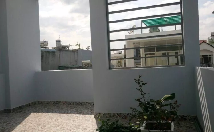 Bán nhà mới xây 1 trệt 2 lầu đúc phường Phú Hữu quận 9