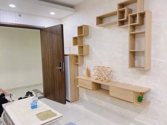 Bán căn hộ ở liền mặt tiền đường Tăng Nhơn Phú quận 9, full nội thất