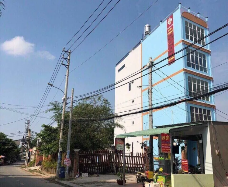 Cần bán lô đất mặt tiền đường số 10 (Con đường rộng thoáng sạch đẹp – Đa phần là nhà mới xây) tại ngã tư Hiệp Bình Phước, quận Thủ Đức.