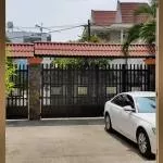 Bán nhà sân vườn hẻm xe hơi đường 138, KP2, phường Tân Phú, Quận 9.