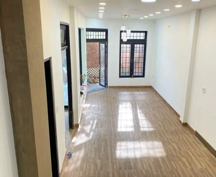 Nhà 2 mặt tiền đường 160 Tăng Nhơn Phú giá rẻ