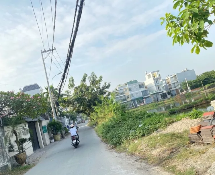 Nhà 2 mặt tiền đường 160 Tăng Nhơn Phú giá rẻ