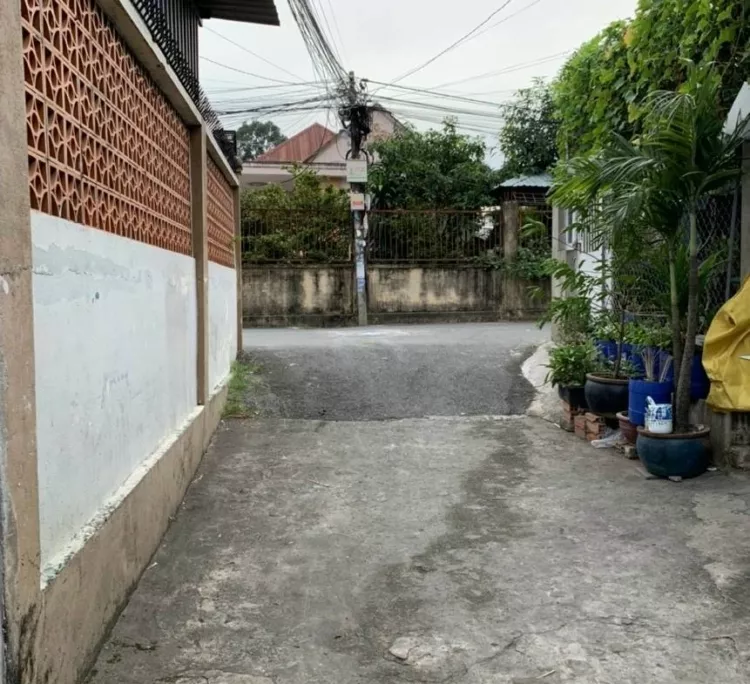 Bán nhà cấp bốn Tân Hoà 2 , kp6, phường Hiệp phú, Q9. Hẻm xe hơi thông suốt.
