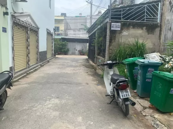 Chủ cần tiền bán gấp đất đường 160 Tăng Nhơn Phú quận 9