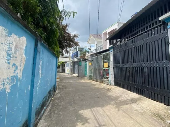 Bán nhà cấp 4 ngay đình phong phú quận 9