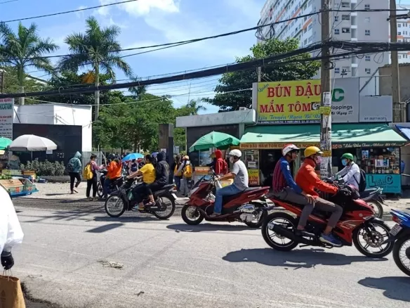 Bán nhà mặt tiền đường Tăng Nhơn Phú quận 9 tiện kinh doanh