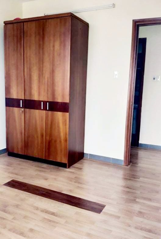 Bán gấp căn hộ 90m2 3pn2wc ngay ngã tư Bình Thái giá chỉ 2,7 tỷ