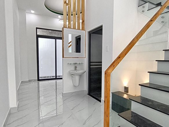 Bán nhà 1 trệt 2 lầu đường Long Thuận, TP Thủ Đức