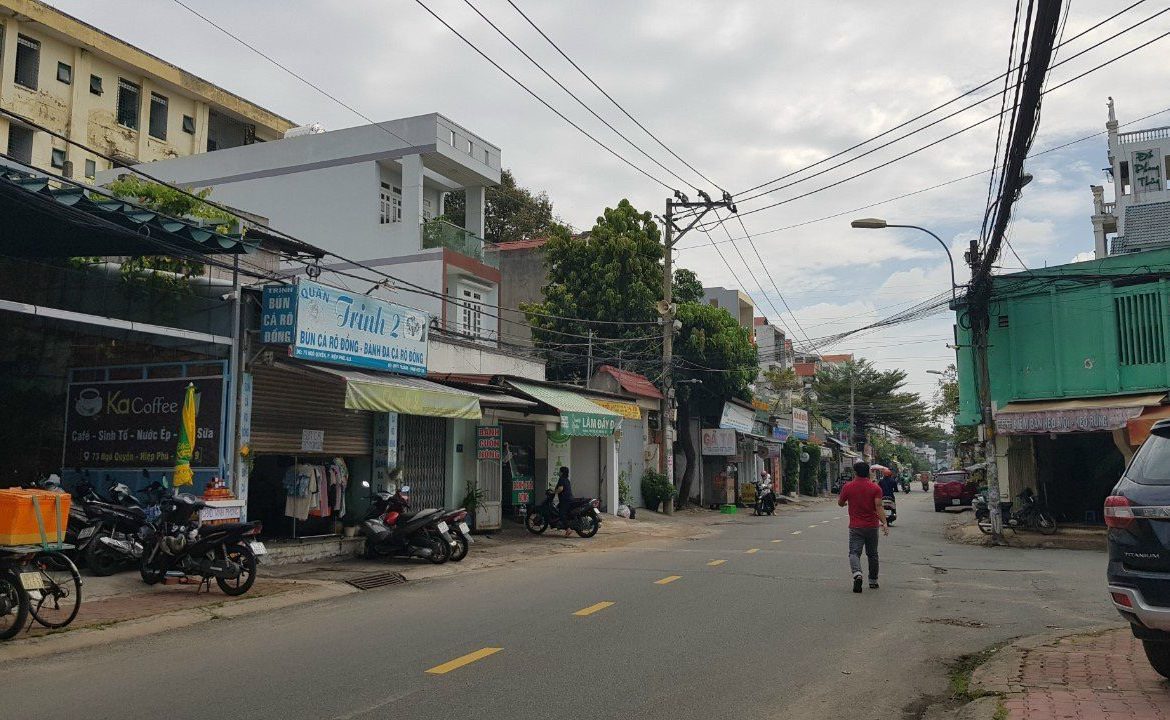 Bán nhà 3 mặt tiền đường Ngô Quyền, Hiệp Phú, quận 9