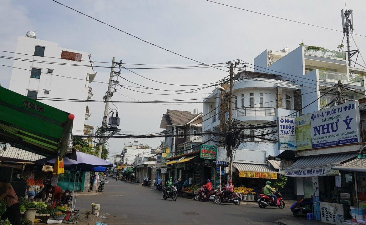 Bán nhà 3 mặt tiền đường Ngô Quyền, Hiệp Phú, quận 9