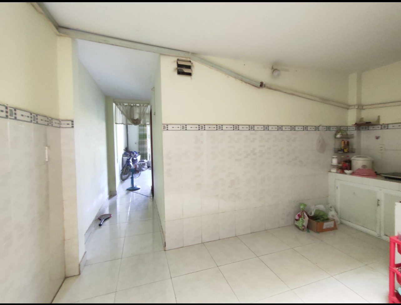 Q9-1 Nhà cho thuê 1 trệt 1 lửng 5 triệu/tháng ngay KDT Vinhomes Quận 9