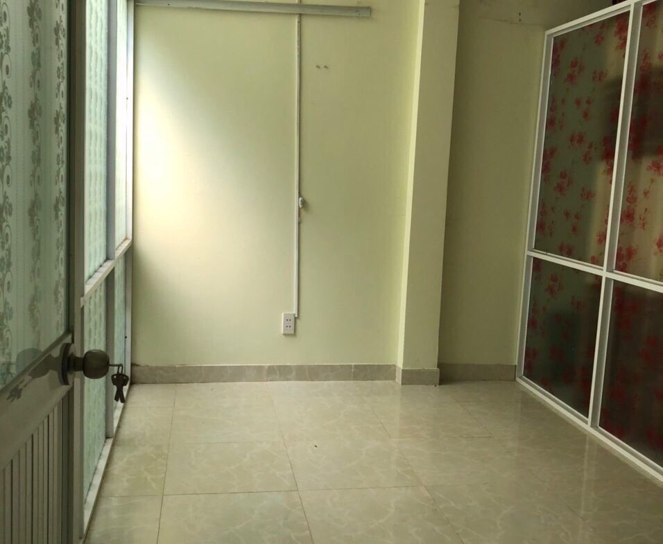 Nhà cho thuê 1 trệt 1 lửng 5 triệu/tháng ngay KDT Vinhomes Quận 9