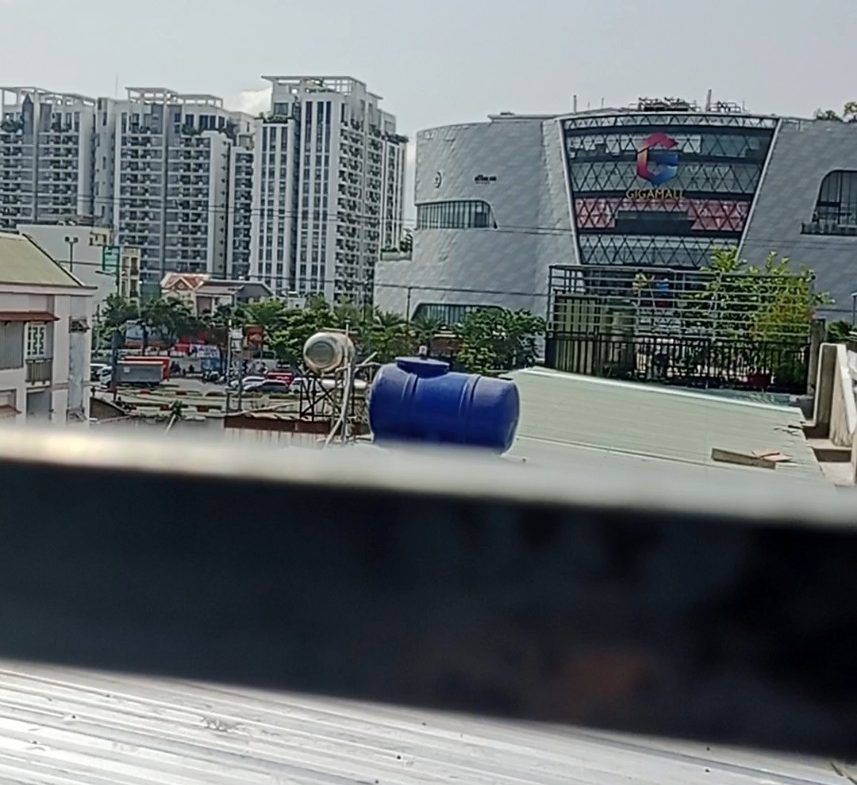 Bán gấp nhà ngay Gigamall Thủ Đức giá rẻ