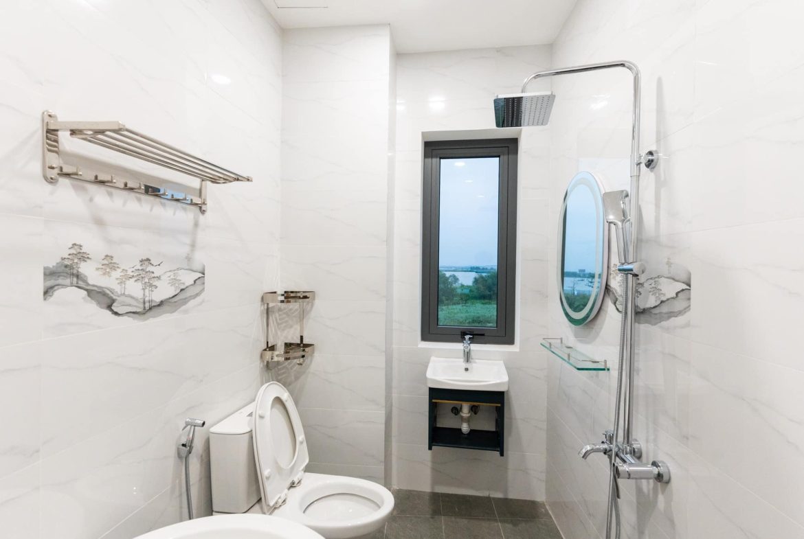 Nhà Đẹp View Sông: Cần bán nhà nhà 3 tầng + Sân Thượng đúc gần Vinhome Quận 9