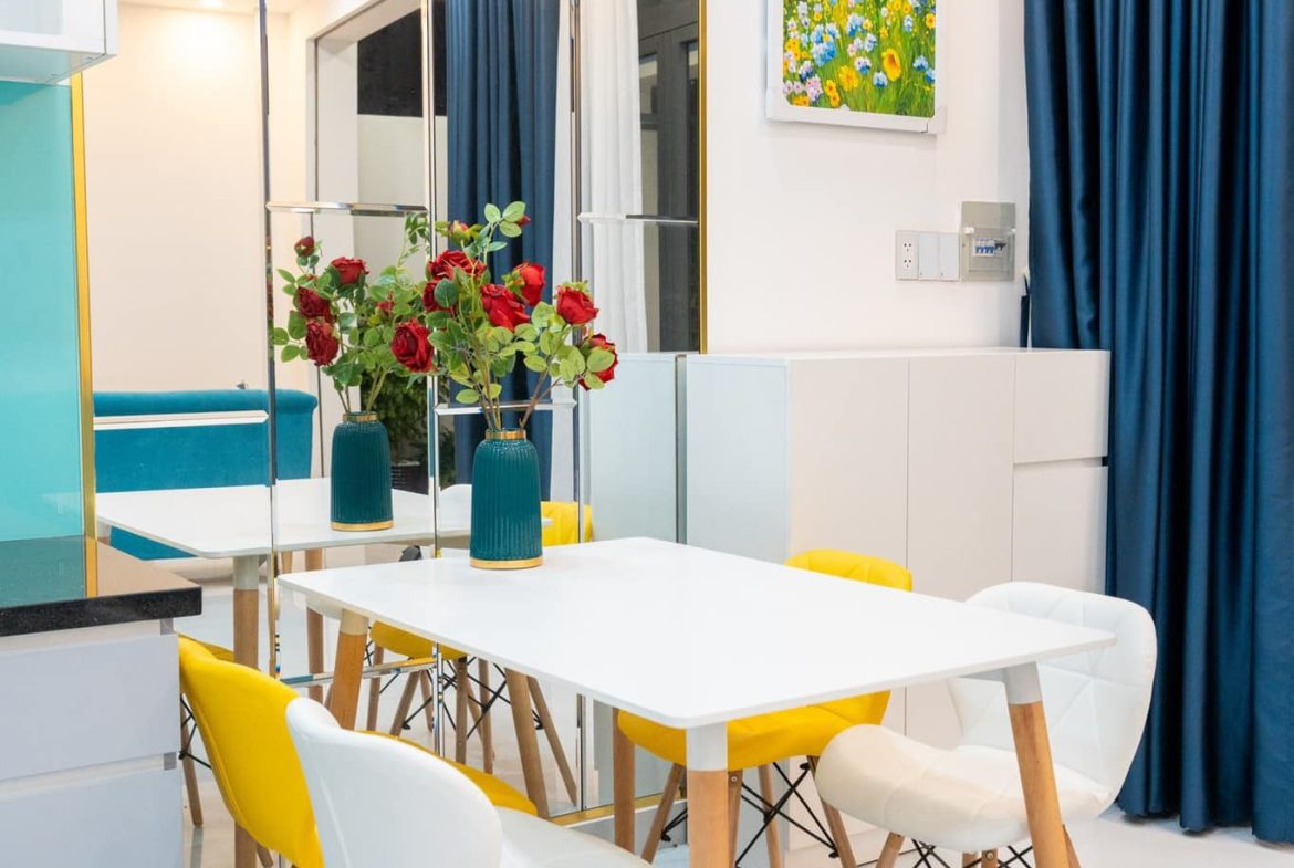Nhà Đẹp View Sông: Cần bán nhà nhà 3 tầng + Sân Thượng đúc gần Vinhome Quận 9