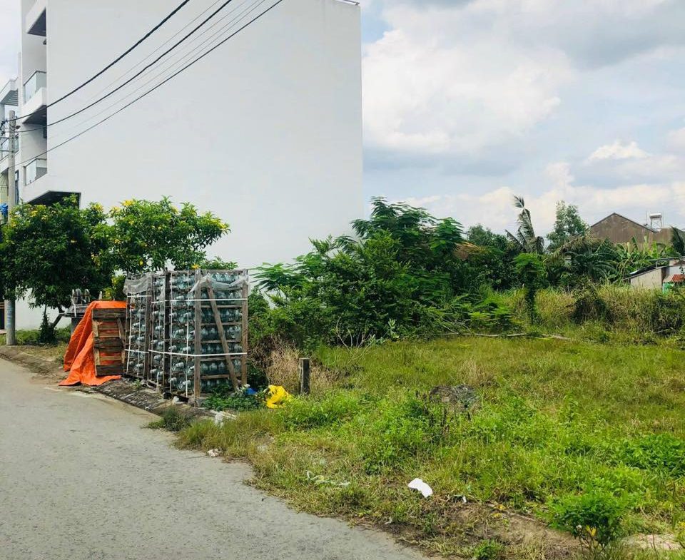 Bán gấp đất phú hữu quận 9