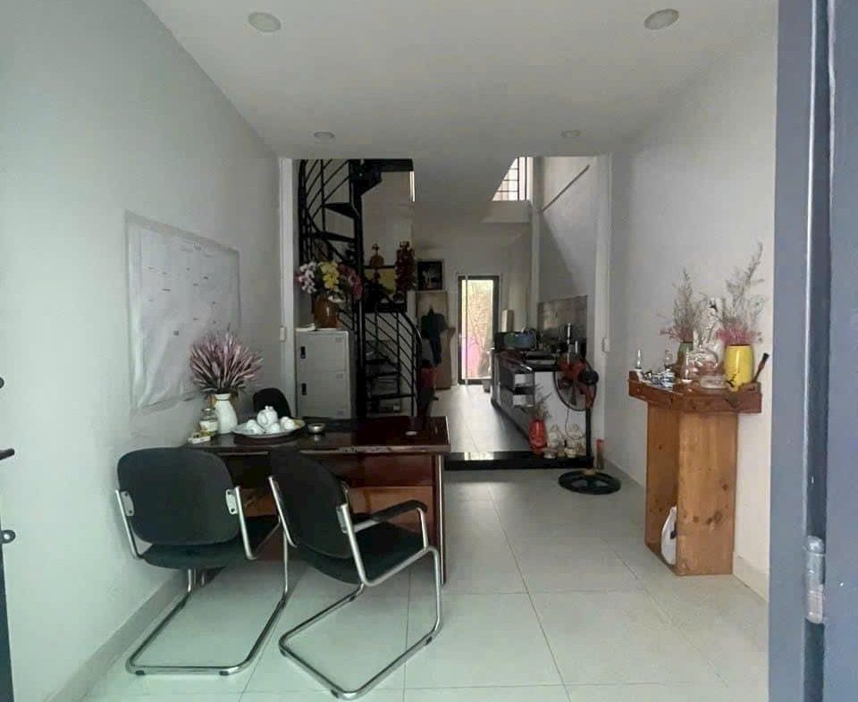 Bán nhà linh đông giá chỉ 1,9 tỷ