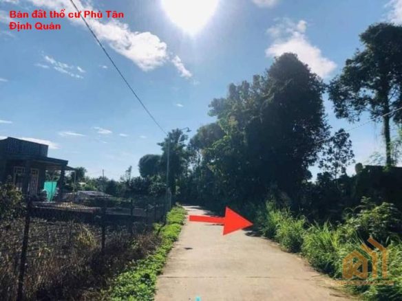 Bán gấp lô đất nền thổ cư Phú Tân Định Quán giá rẻ