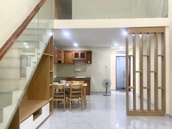 Bán nhà mặt tiền đường 8 phường Long Bình quận 9 giá cực tốt