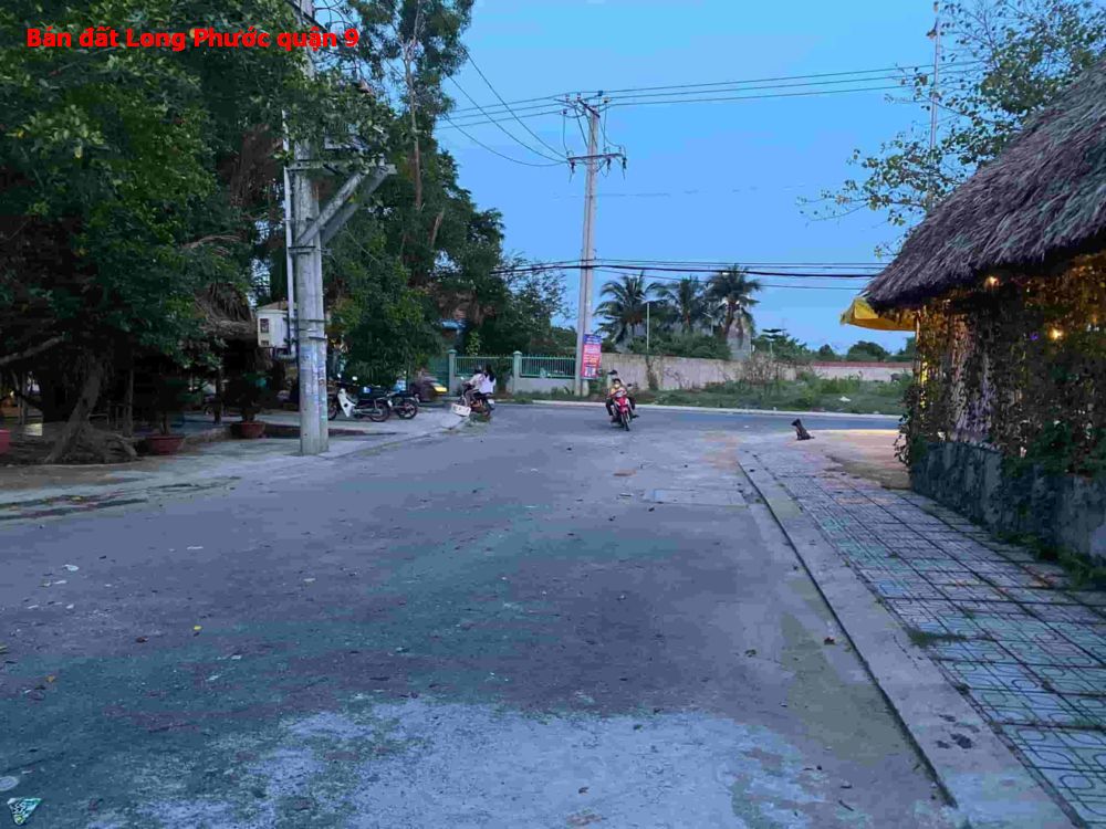 Bán đất ngay chợ Long Phước gần Vinhome Grand Park