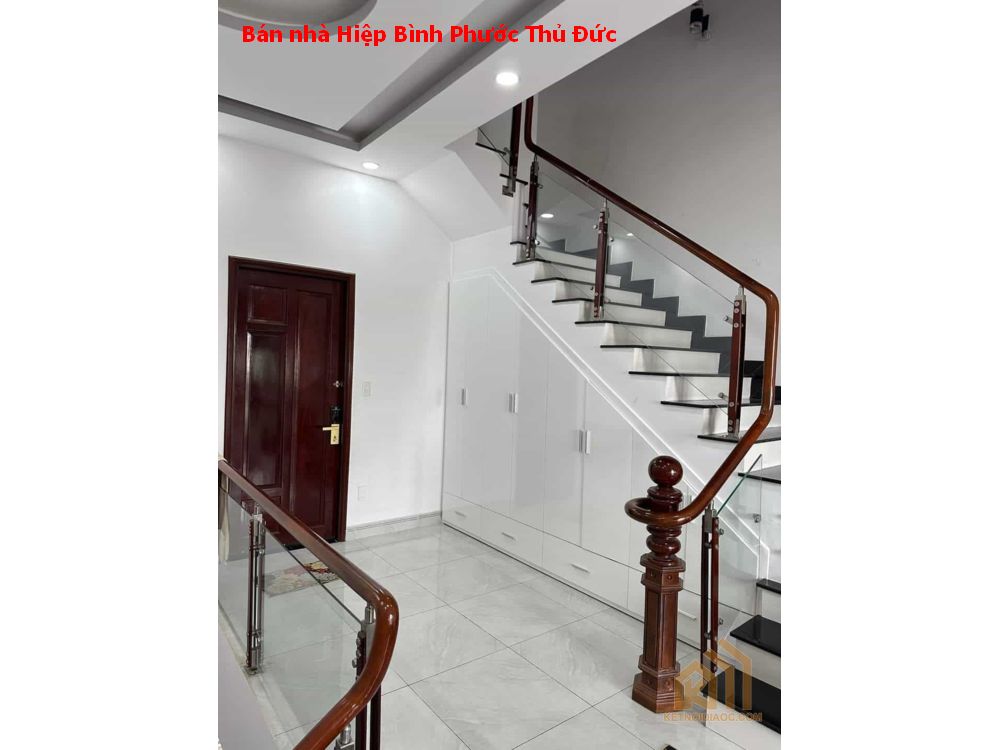 Bán nhà mặt tiền đường Hiệp Bình Phước Thủ Đức