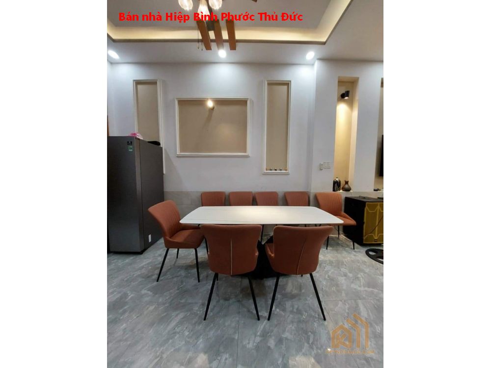 Bán nhà mặt tiền đường Hiệp Bình Phước Thủ Đức