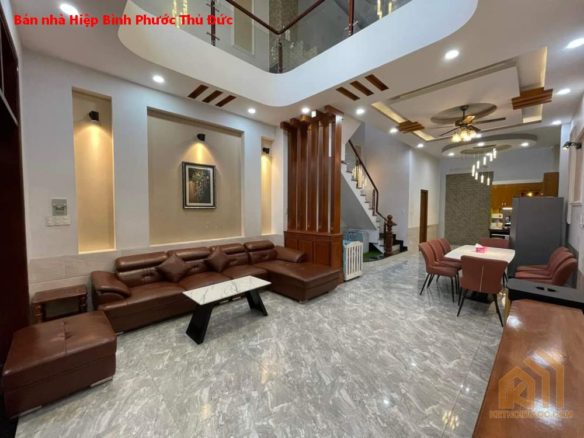Bán nhà mặt tiền đường Hiệp Bình Phước Thủ Đức