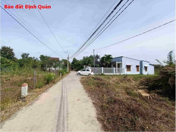 Bán đất Định Quán – chỉ 900tr có ngay lô đất 1000m2 + 115m thổ cư gần UBND xã Ngọc Định