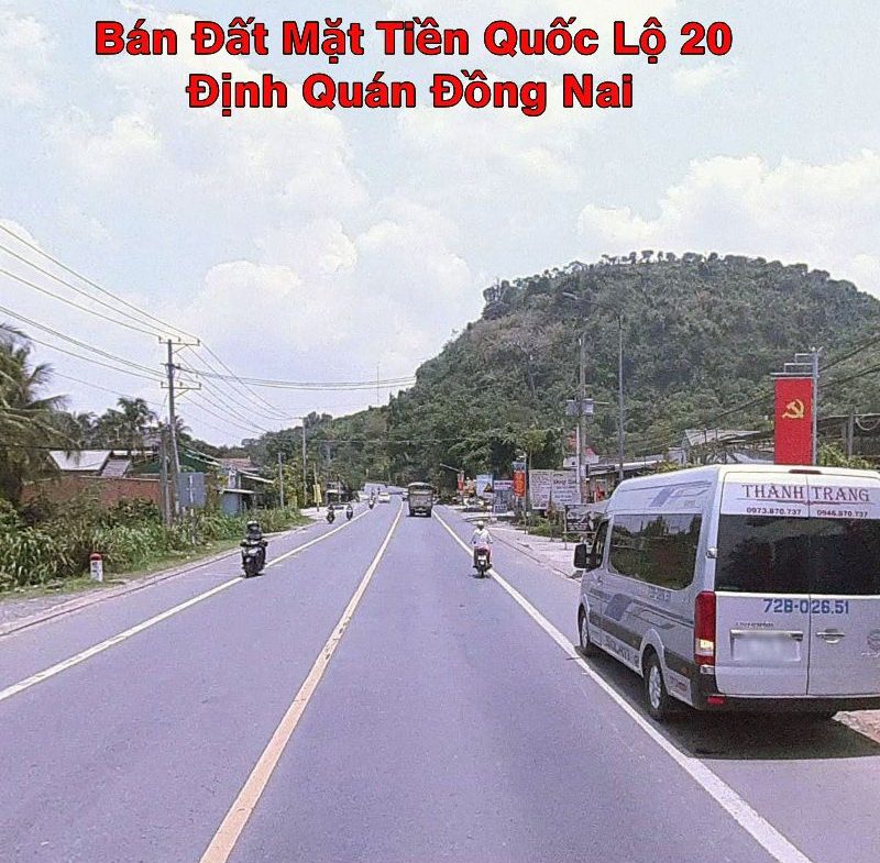 Bán Đất Mặt tiền Quốc lộ 20 Định Quán, Đồng Nai Ngay Thị Trấn Định Quán. Lô đất có tổng diện tích 577m2, trong đó có 250m2 đất ở tại đô thị và 255m2 đất trồng cây lâu năm.