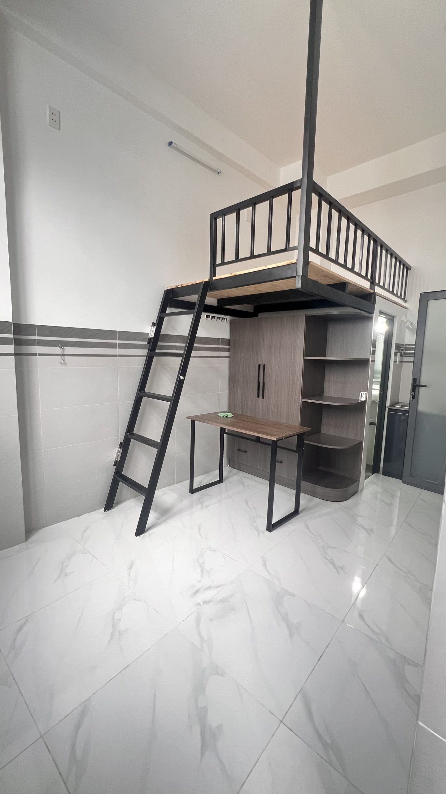 Bán Căn Hộ Dịch Vụ Thủ Đức Gồm 30 Phòng – Thu Nhập Ổn Định