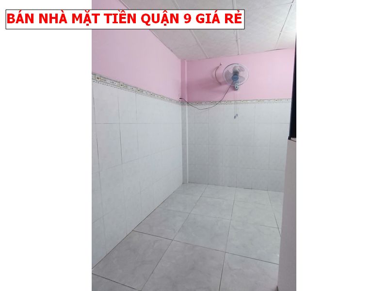 Bán nhà mặt tiền quận 9 giá 2,1 tỷ
