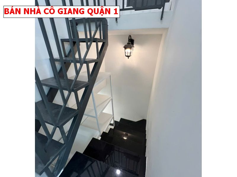 Hiếm, nhà Cô Giang quận 1 giá chỉ 2,95 tỷ