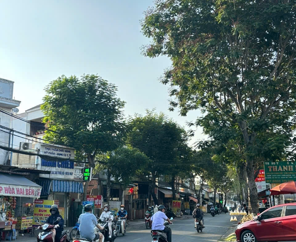 Bán nhà mặt tiền Chuông Tre Linh Xuân Thủ Đức – vừa ở vừa kinh doanh, có 4 phòng trọ thu nhập 20tr/tháng, giá 9.8 tỷ TL